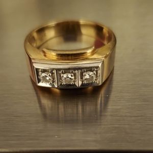 Unisex diamond 14k ring beautiful